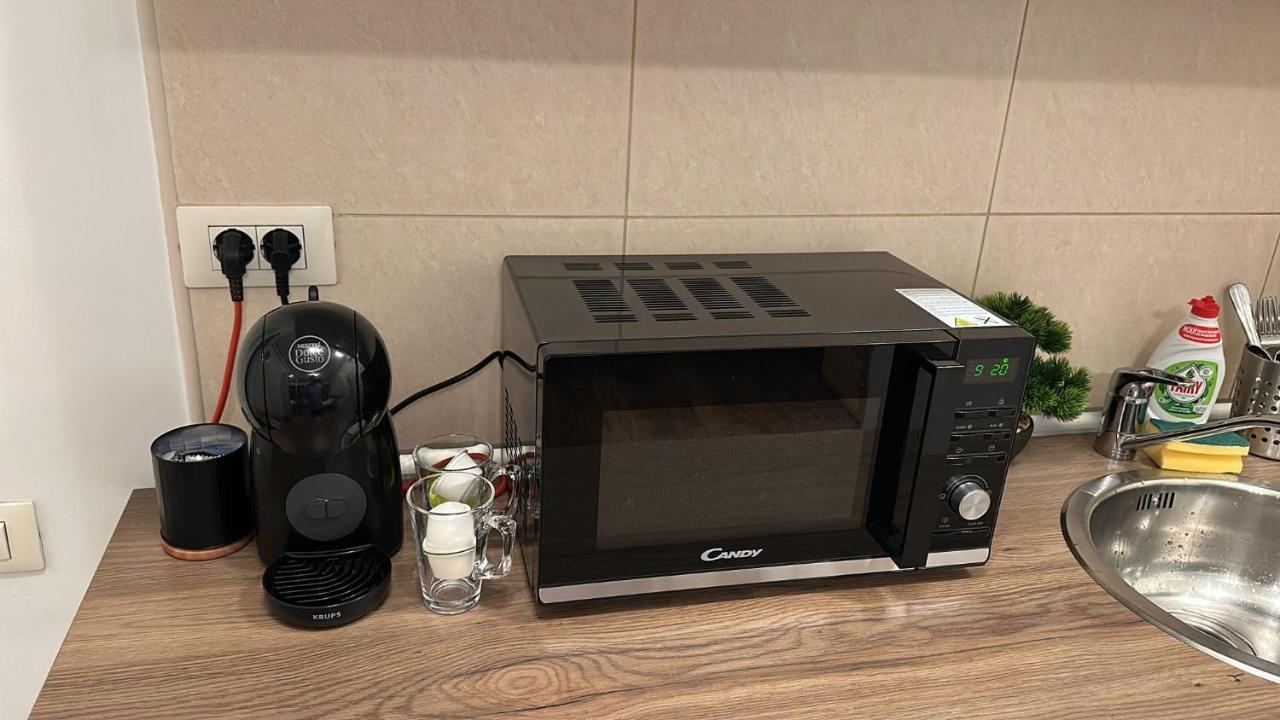 Cozy Apartment With Self Check-In Near Promenada Mall And Verdi Park Bucareste Exterior foto