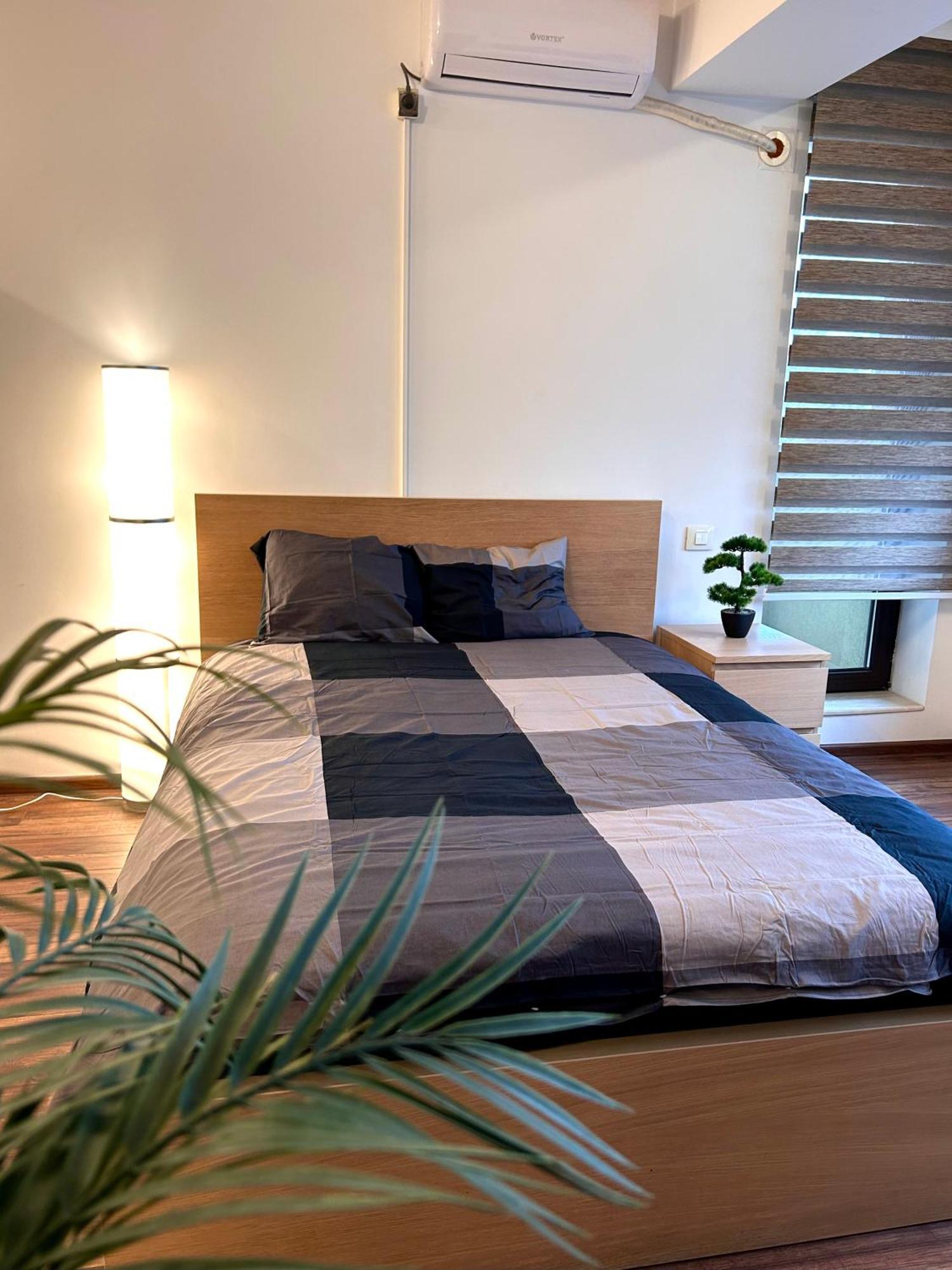 Cozy Apartment With Self Check-In Near Promenada Mall And Verdi Park Bucareste Exterior foto