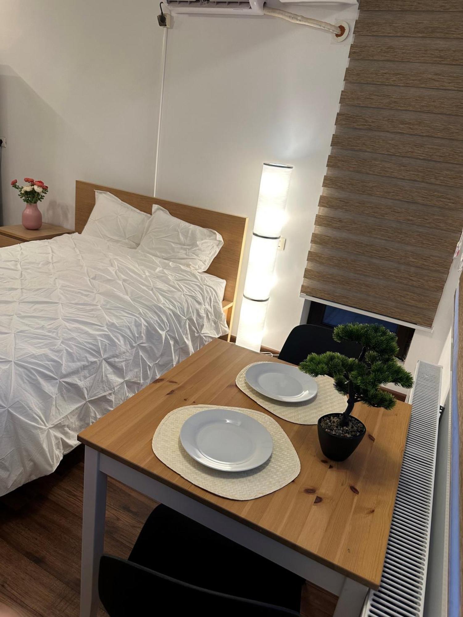 Cozy Apartment With Self Check-In Near Promenada Mall And Verdi Park Bucareste Exterior foto