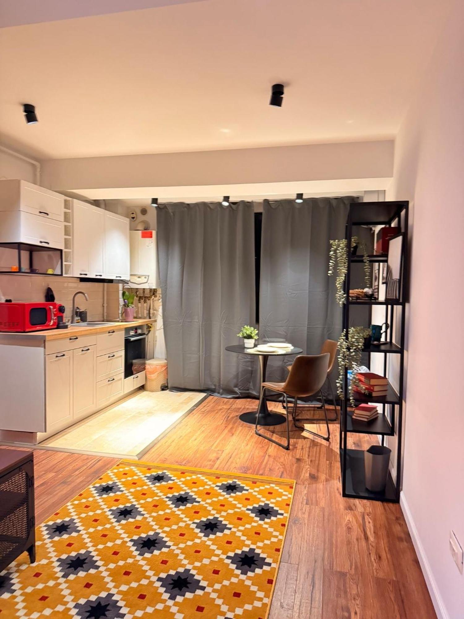 Cozy Apartment With Self Check-In Near Promenada Mall And Verdi Park Bucareste Exterior foto