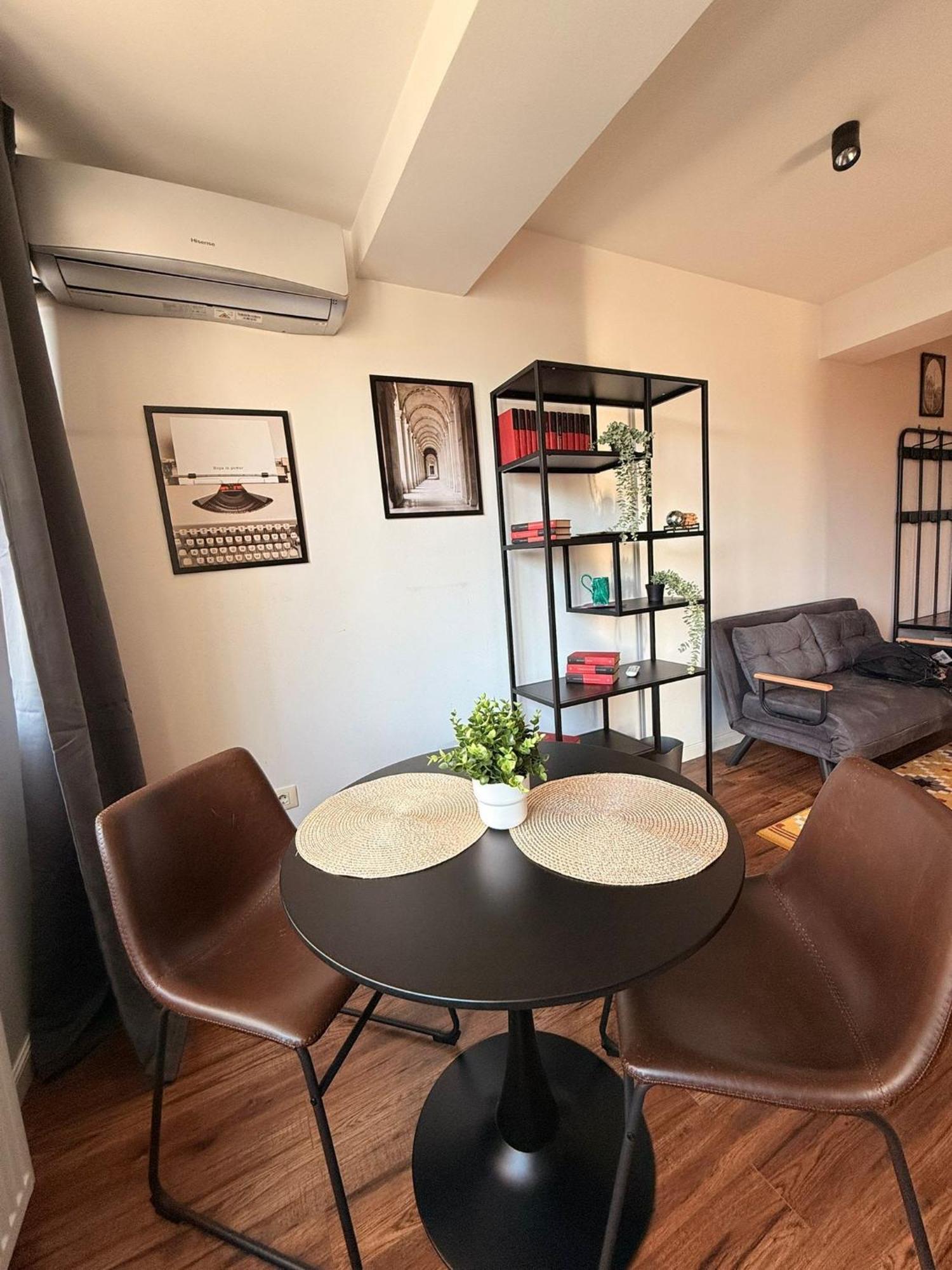 Cozy Apartment With Self Check-In Near Promenada Mall And Verdi Park Bucareste Exterior foto